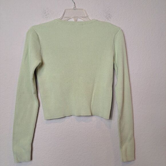 Brandy Melville Women's Sage Green Shannon Cropped Cardigan Sweater Size Small - Picture 6 of 9